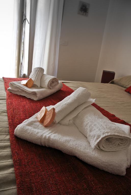 B&B Roma Citta Aperta Habitación foto